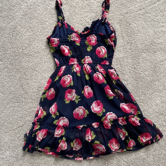 Abercrombie & Fitch Floral Ruffle Dress - Picture 3 of 4
